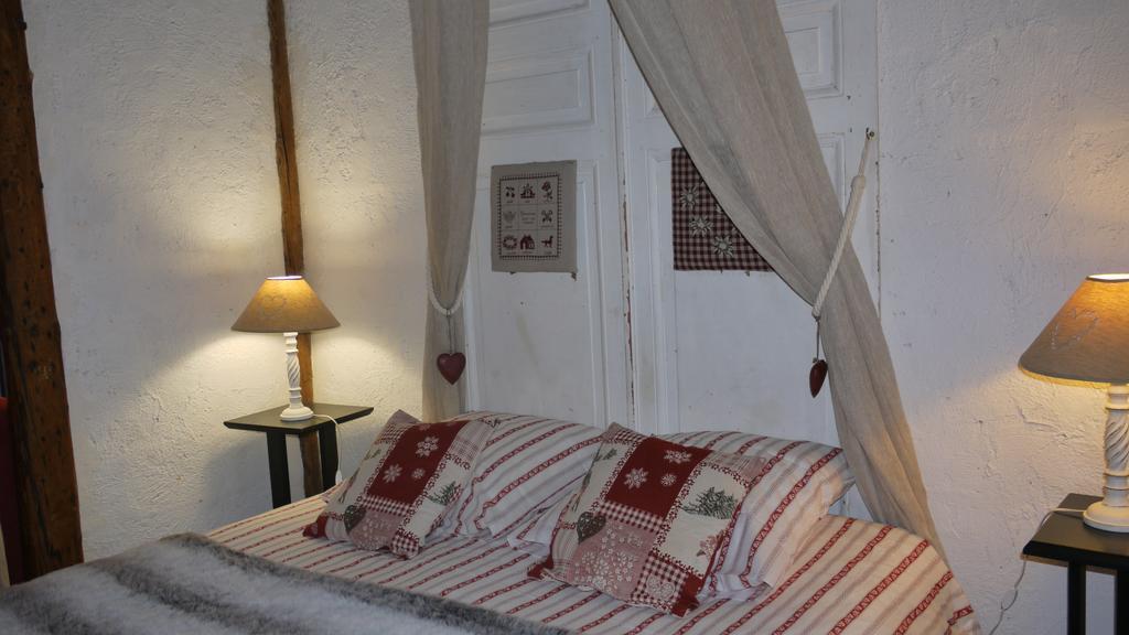 Meolans-Revel Les Means Bed & Breakfast エクステリア 写真